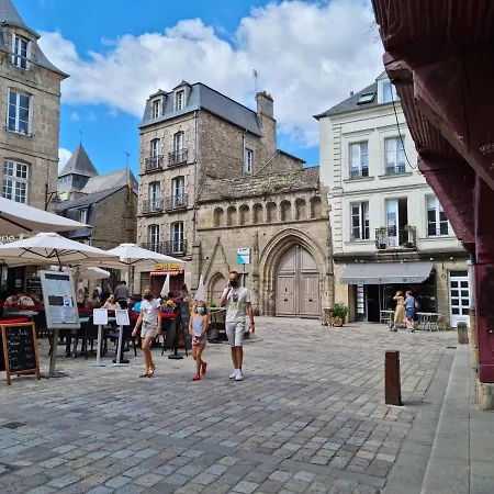 Ker Brunat Centre Historique Idealement Situe Cosy Calme Grand Apartment Dinan